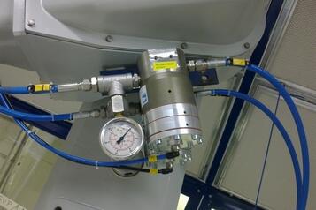 (2) High pressure regulator (2) High pressure regulator
